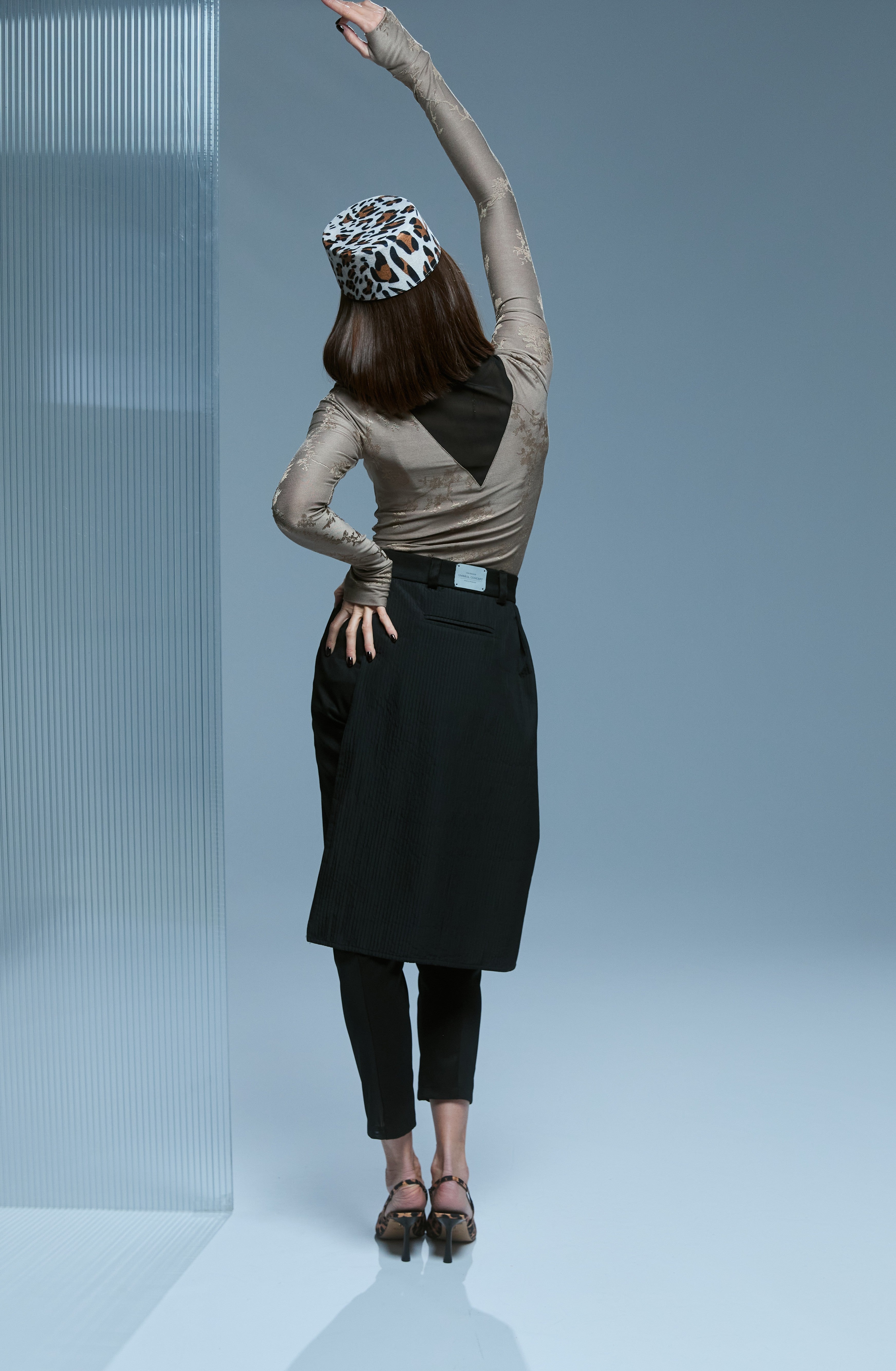 PANTALONI NEGRI CU FUSTĂ INVER/S 01.5