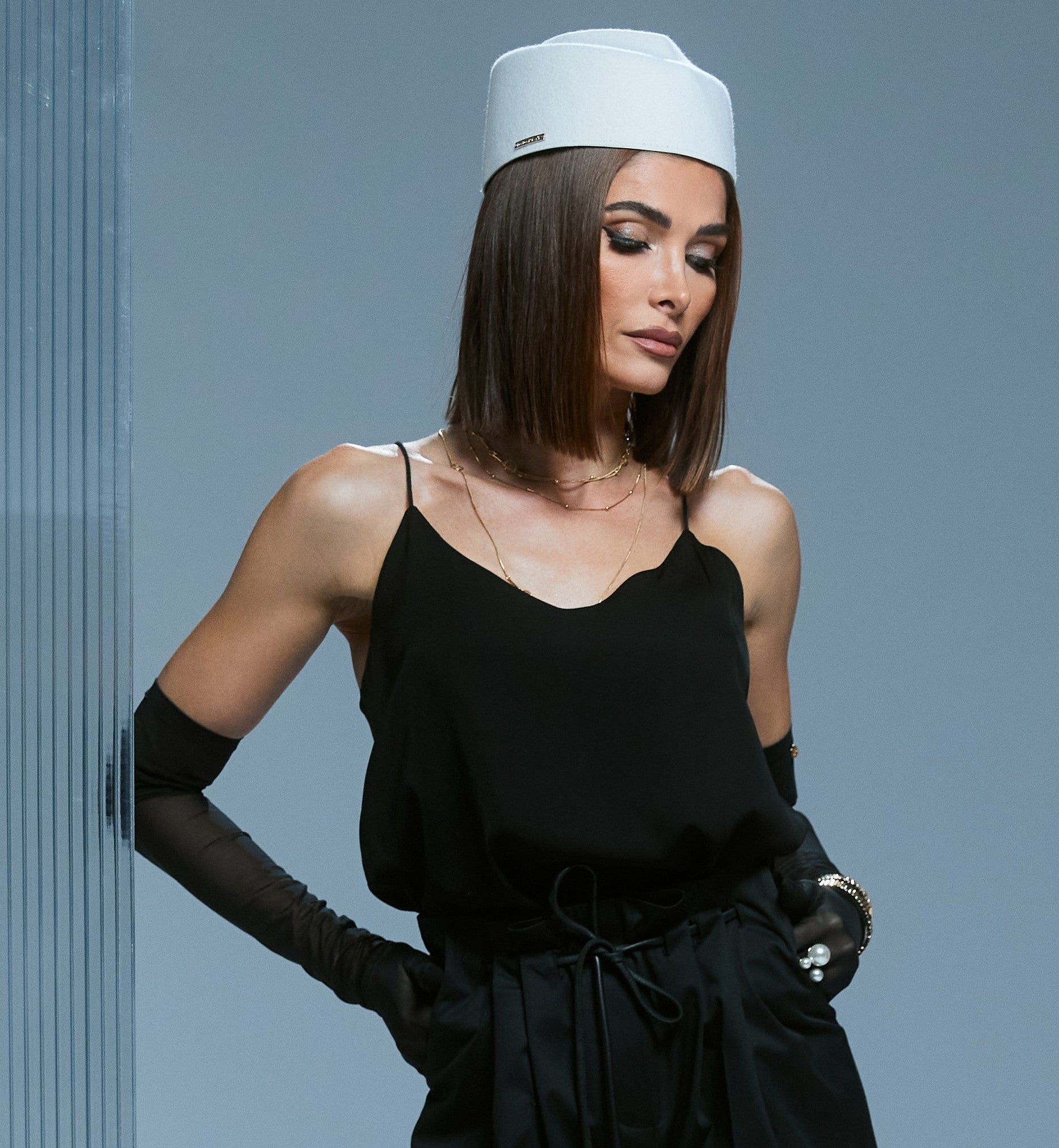 TOP MINIMAL NEGRU PENUMBR/A 01.8
