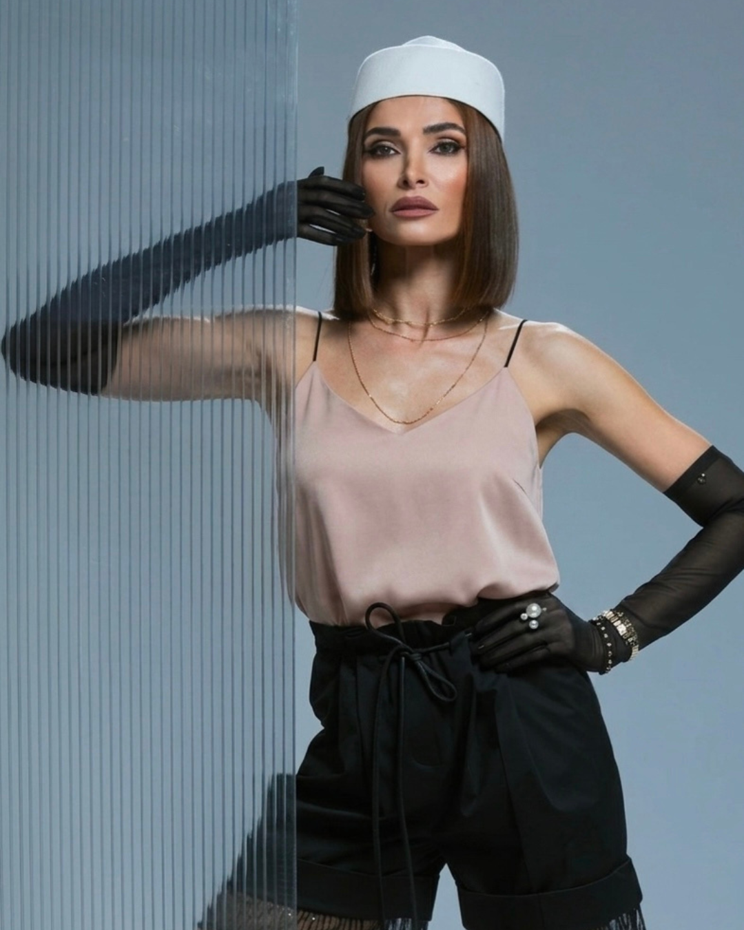TOP MINIMAL BEJ PENUMBR/A 01.9