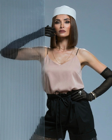 TOP MINIMAL BEJ PENUMBR/A 01.9