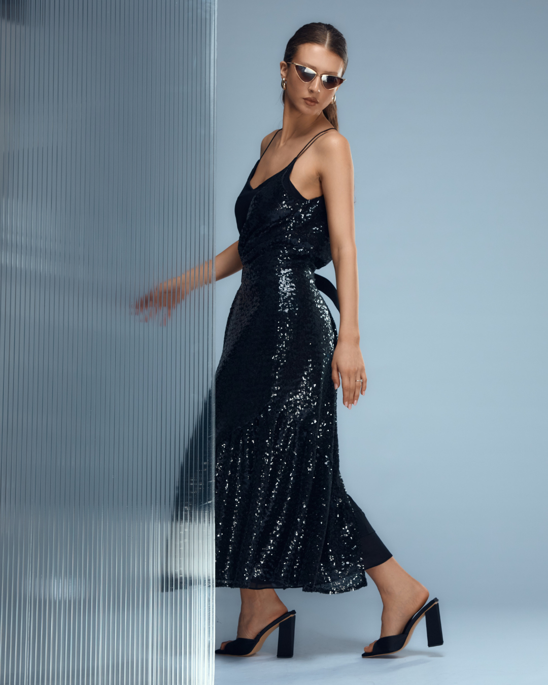 JUMĂTATE ROCHIE PAIETE NEGRE METAFOR/A 01.2