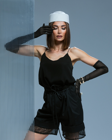 TOP MINIMAL NEGRU PENUMBR/A 01.8